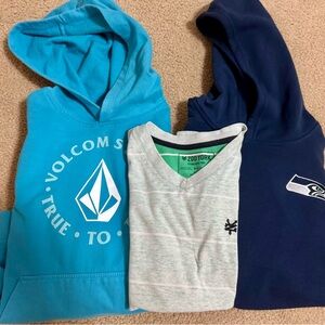 Boys size medium (10-12)